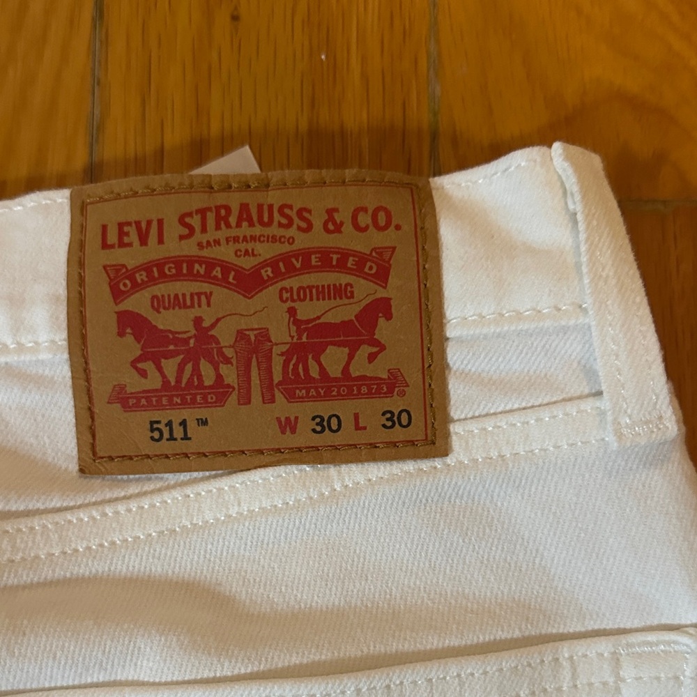 Levi's Men's Slim Jeans in White